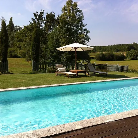 Chambre D'hotes La Bastide Bed & Breakfast *