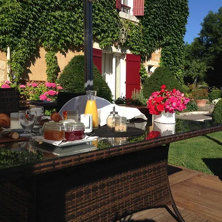 Chambre D'hotes La Bastide Bed & Breakfast Chapdeuil